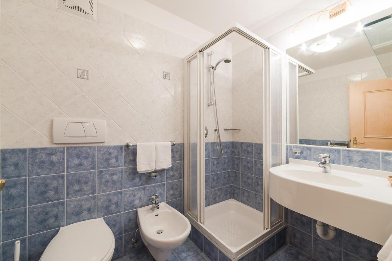 Residence Chalet Pinis Corvara In Badia Εξωτερικό φωτογραφία