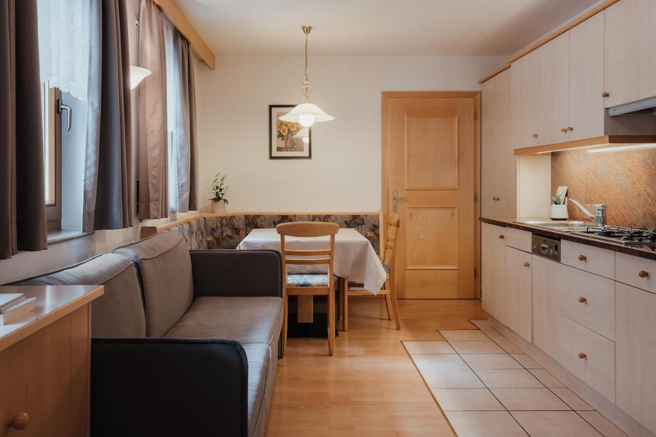 Residence Chalet Pinis Corvara In Badia Εξωτερικό φωτογραφία