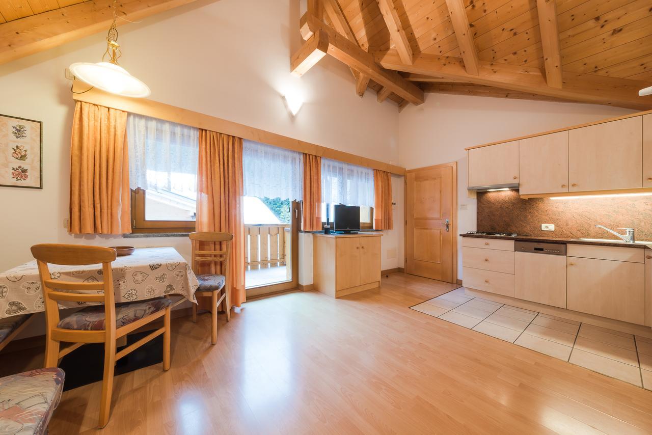 Residence Chalet Pinis Corvara In Badia Εξωτερικό φωτογραφία